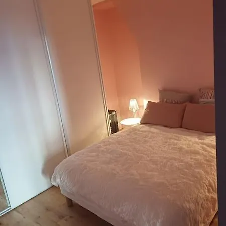 Apartment Au Coeur Du 5eme De *