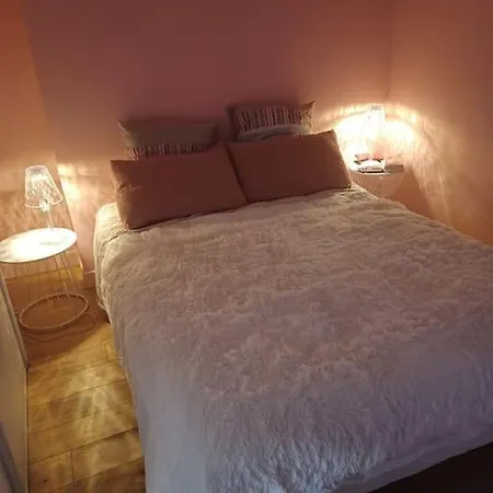 Apartment Au Coeur Du 5eme De *
